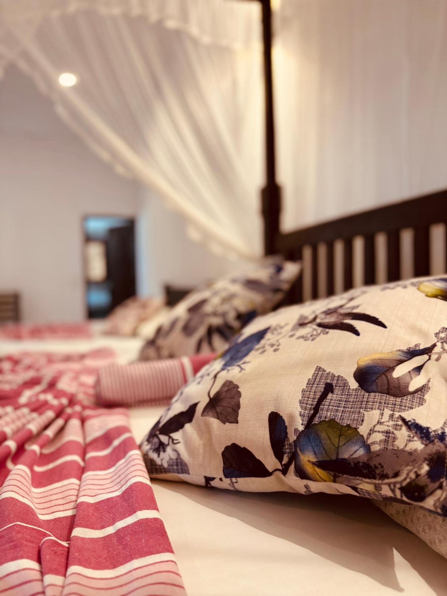 Hotel Indigo Unawatuna Bagian luar foto
