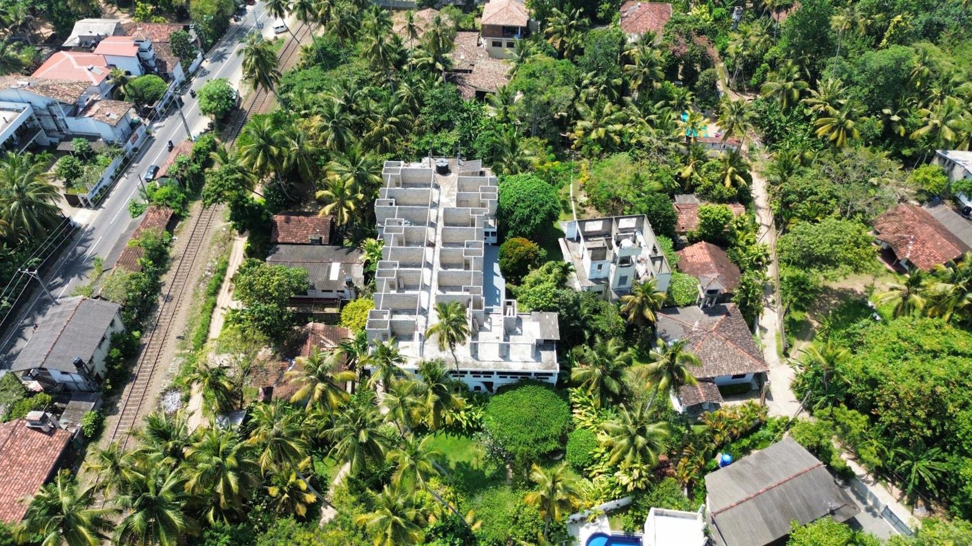 Hotel Indigo Unawatuna Bagian luar foto