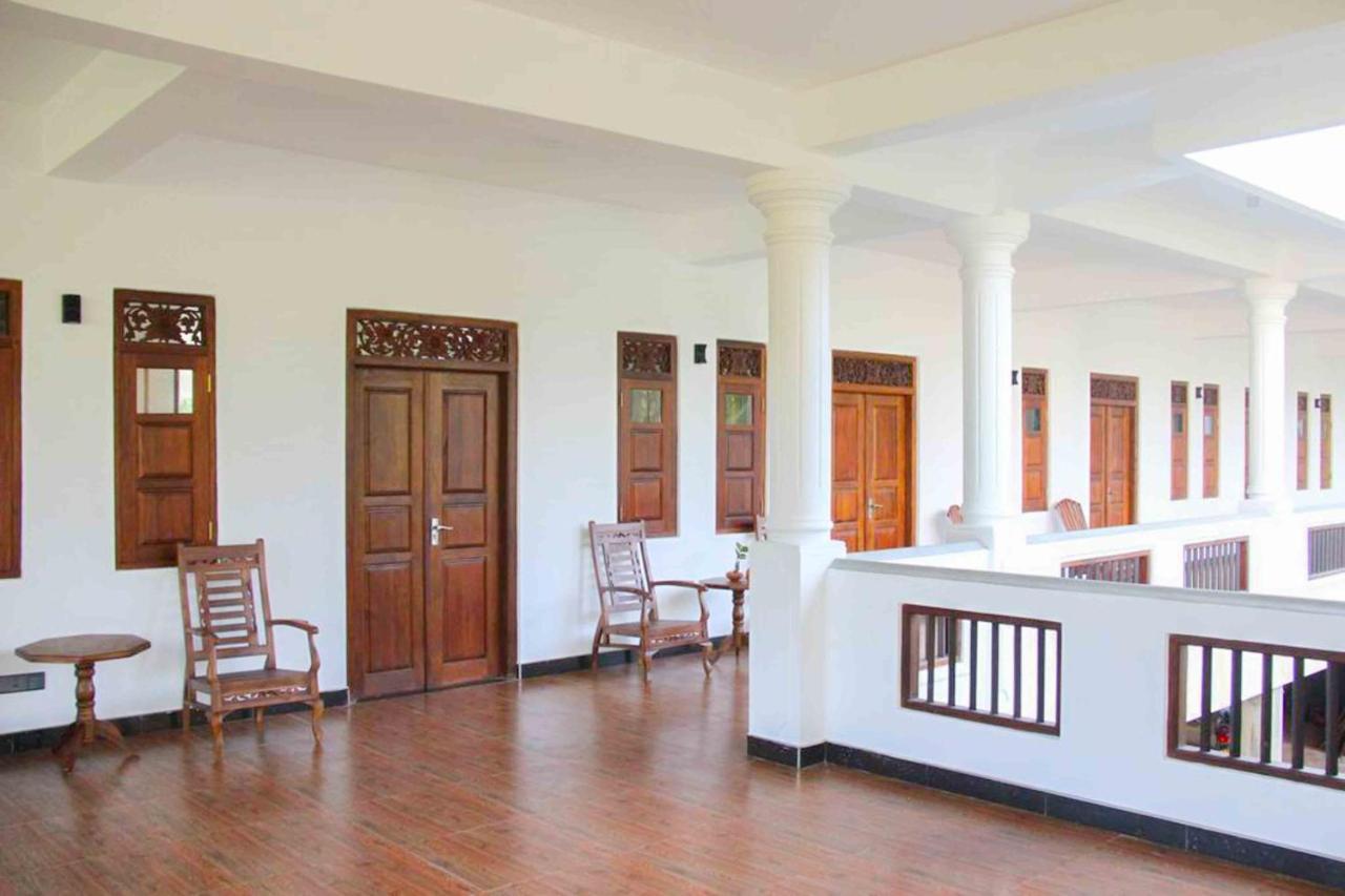 Hotel Indigo Unawatuna Bagian luar foto