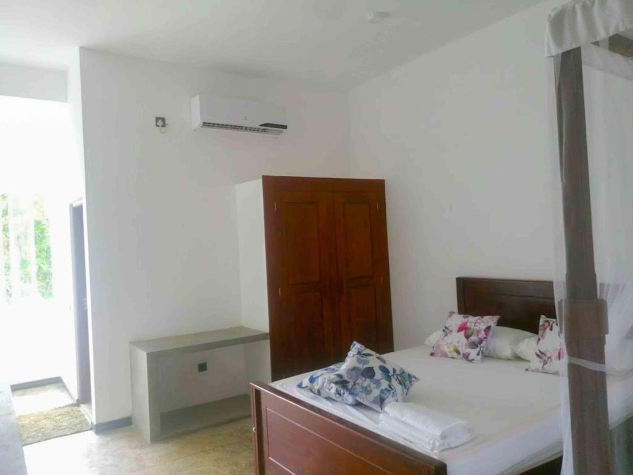 Hotel Indigo Unawatuna Bagian luar foto