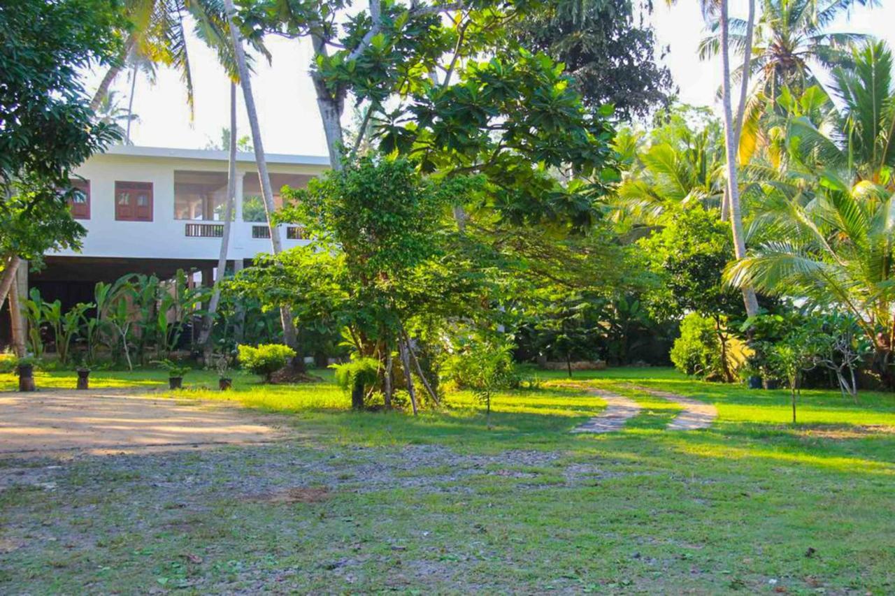 Hotel Indigo Unawatuna Bagian luar foto