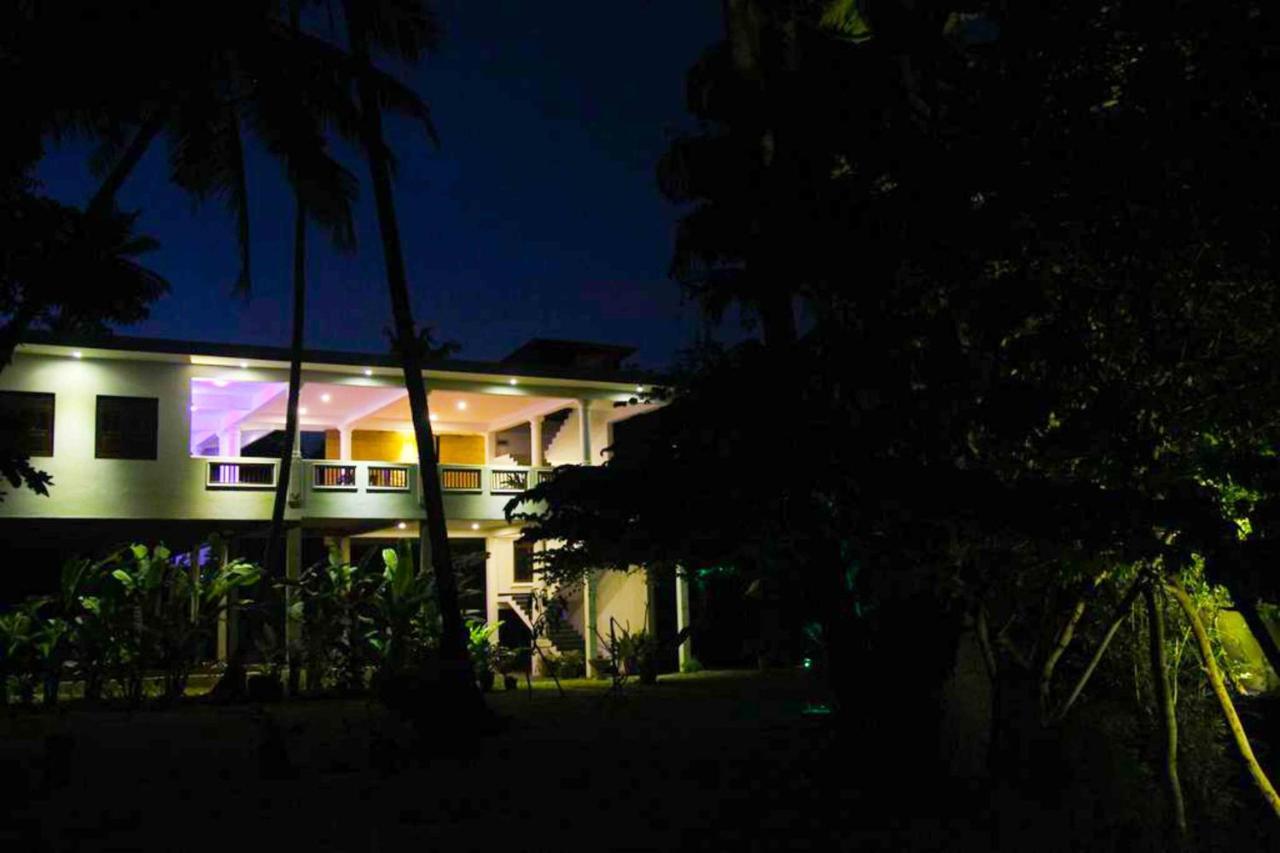 Hotel Indigo Unawatuna Bagian luar foto
